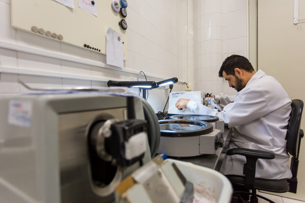 Clique para expandir