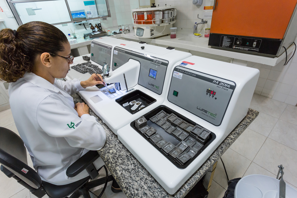 Clique para expandir